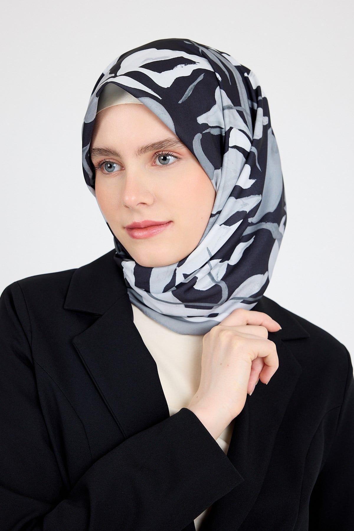 Füme Yaprak Desen Eşarp 3004