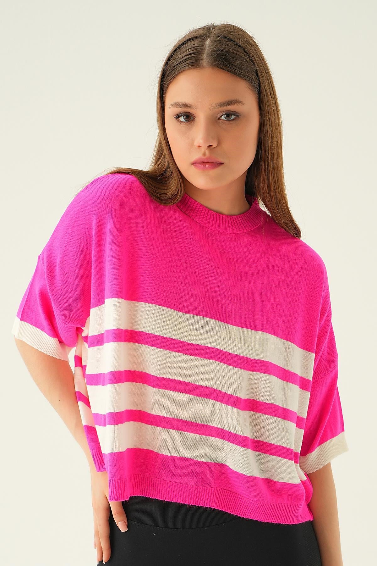 Fuşya Çizgi Detay Oversize Tişört 1454