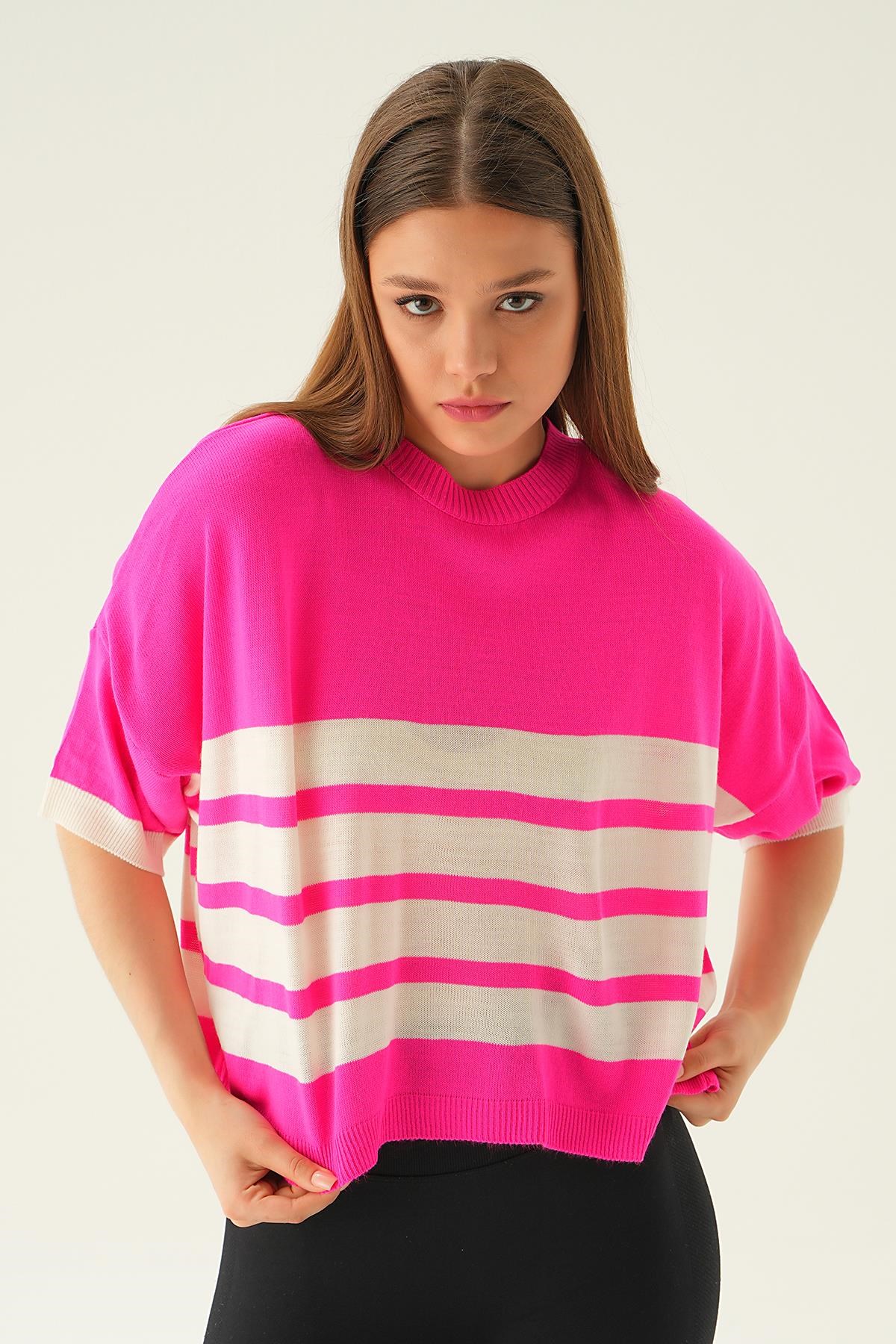 Fuşya Çizgi Detay Oversize Tişört 1454
