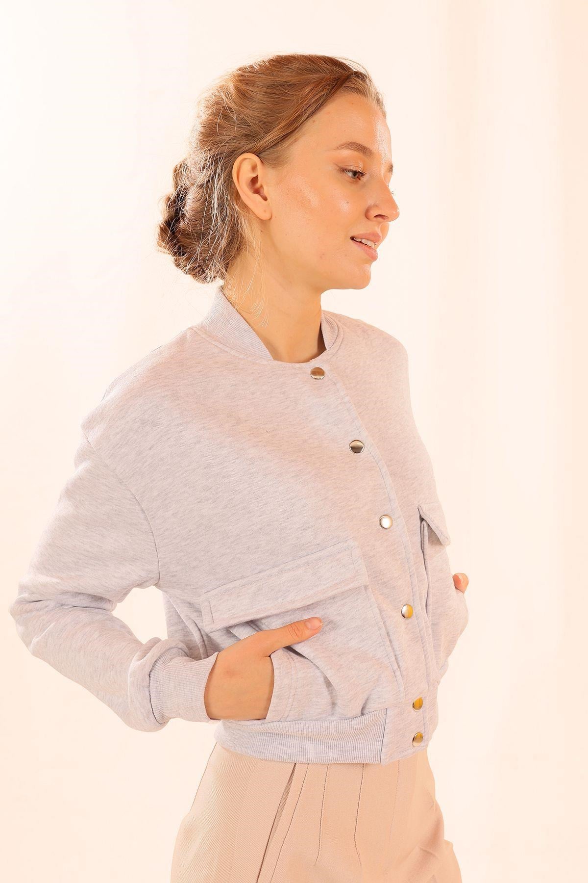 Gri Çift Cepli Çıtçıtlı Kısa Sweat 1785
