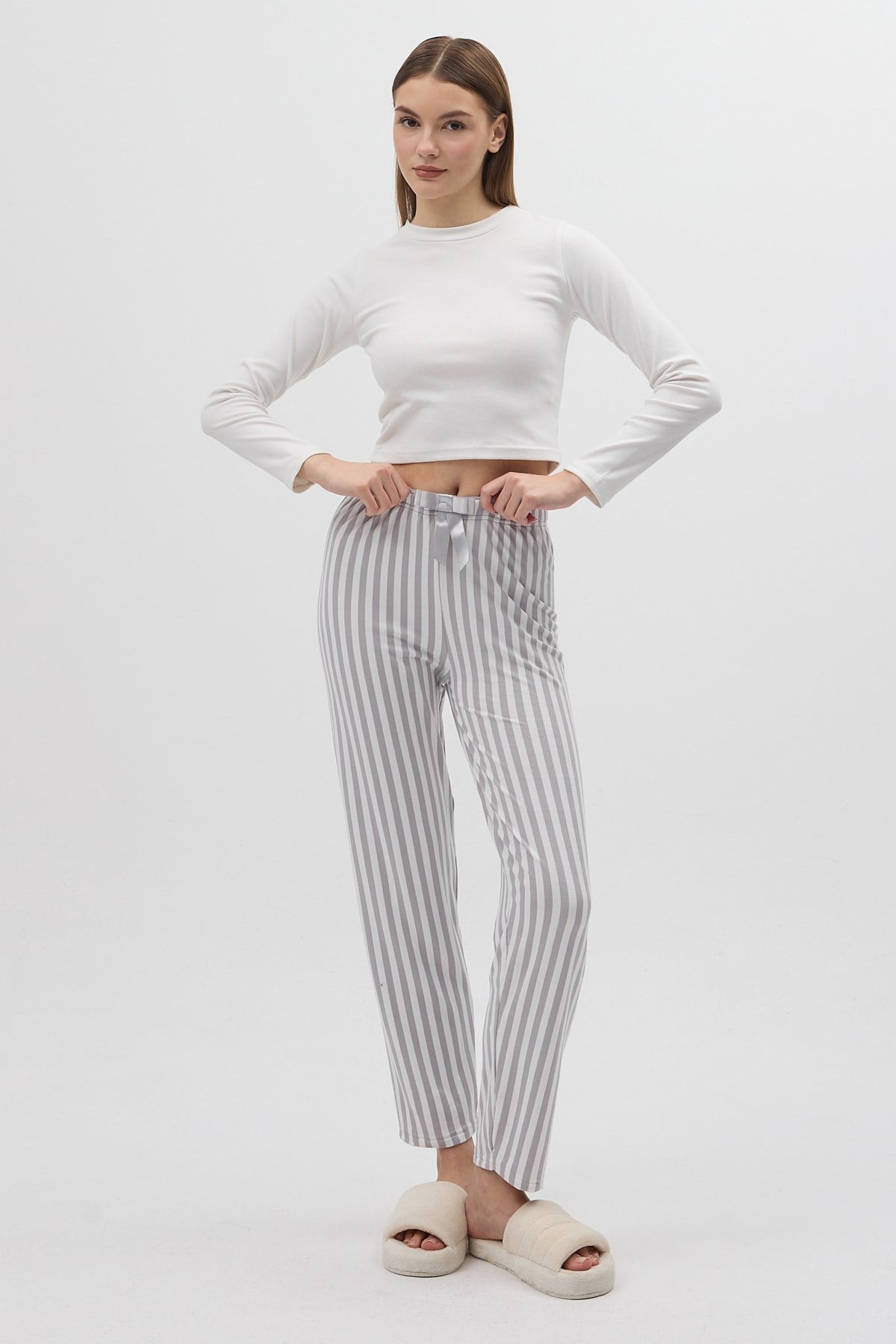 Gri Çizgili Bel Bağlamalı İpli Kadın Pijama Altı 4527