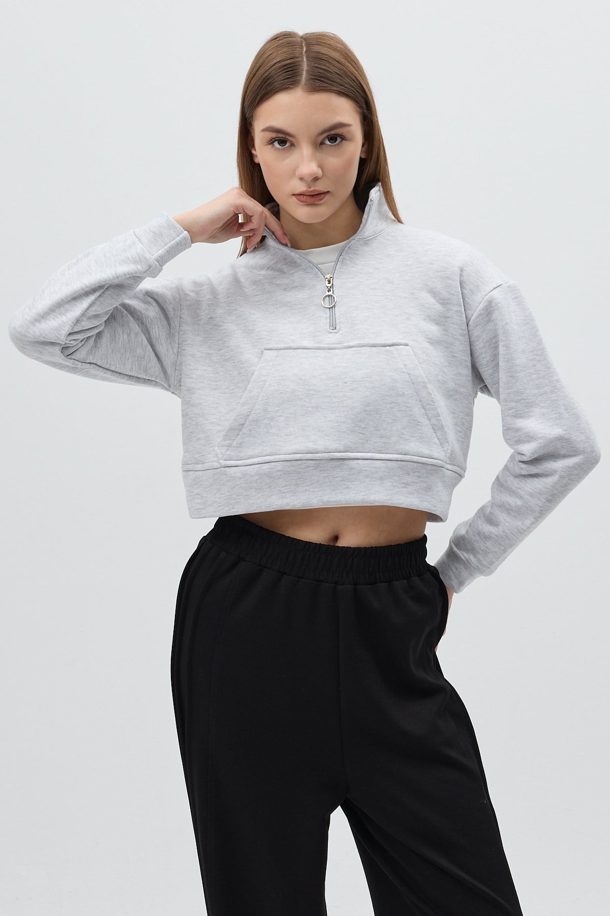 Gri Kapüşonlu Fermuarlı Cepli Pamuklu Kadın Sweatshirt 3115A