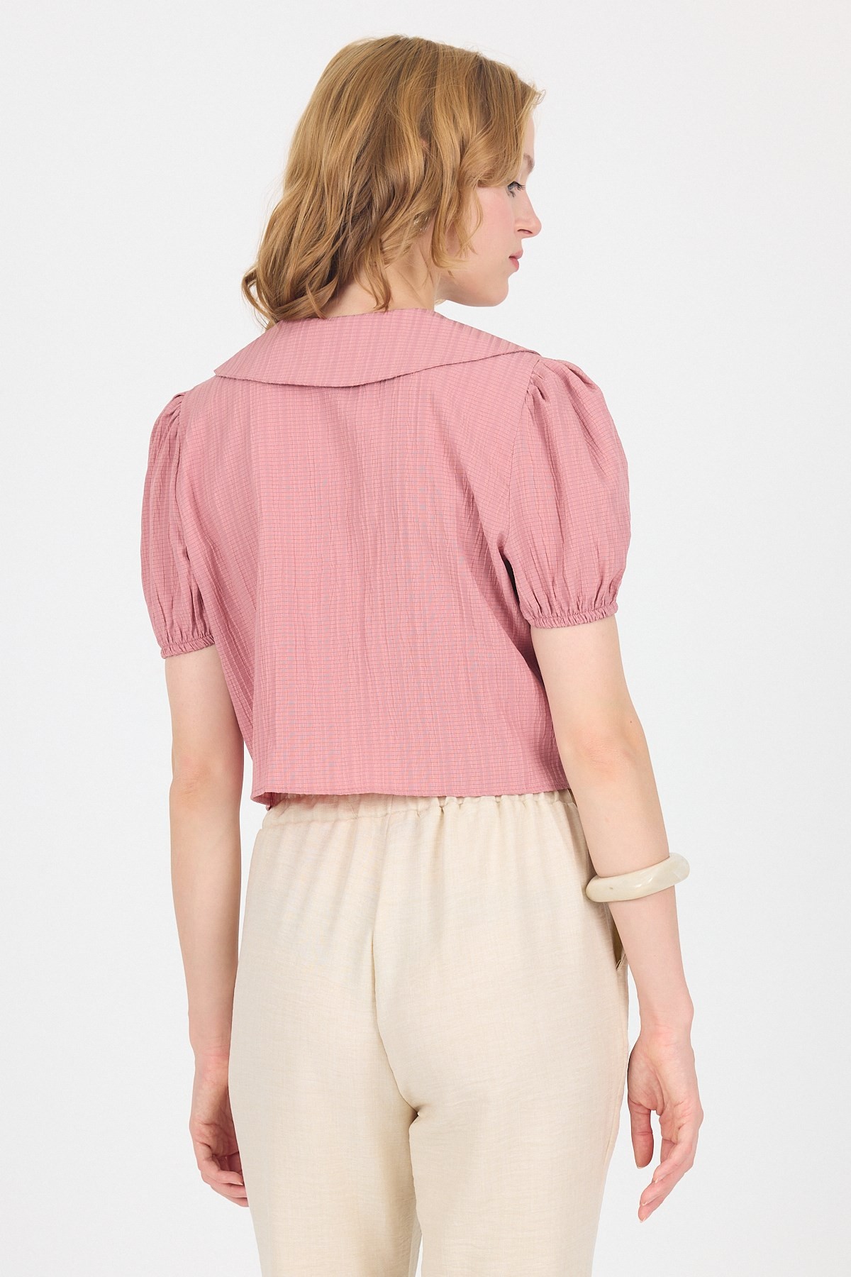 Gül Bağlama Detaylı Bebe Yaka Crop Bluz 8064