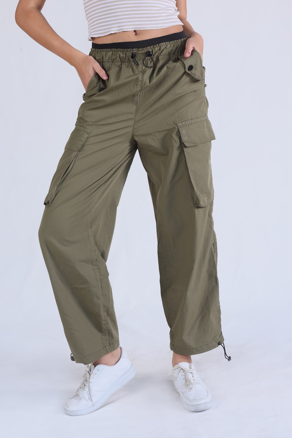 Haki Bel Detay Paraşüt Pantolon 5026