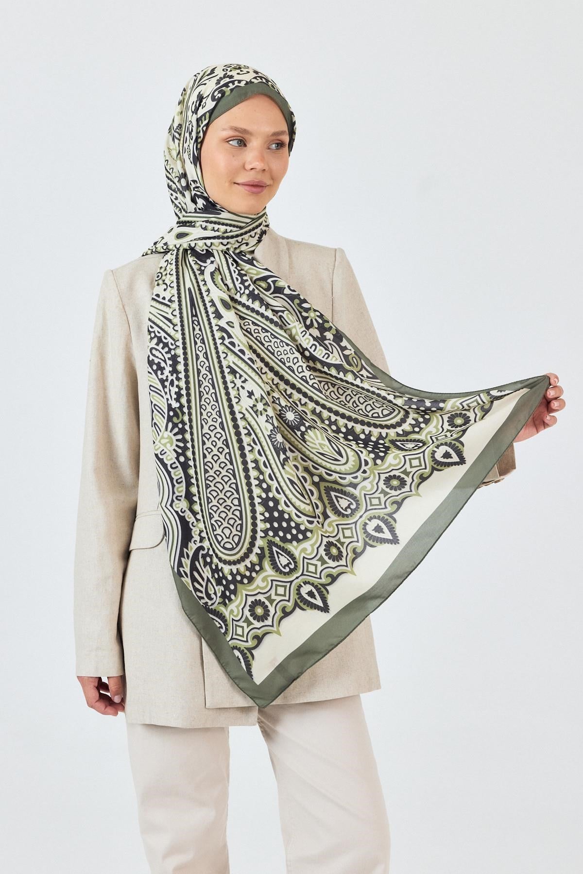 Haki-Siyah Retro Desenli Şal 5684