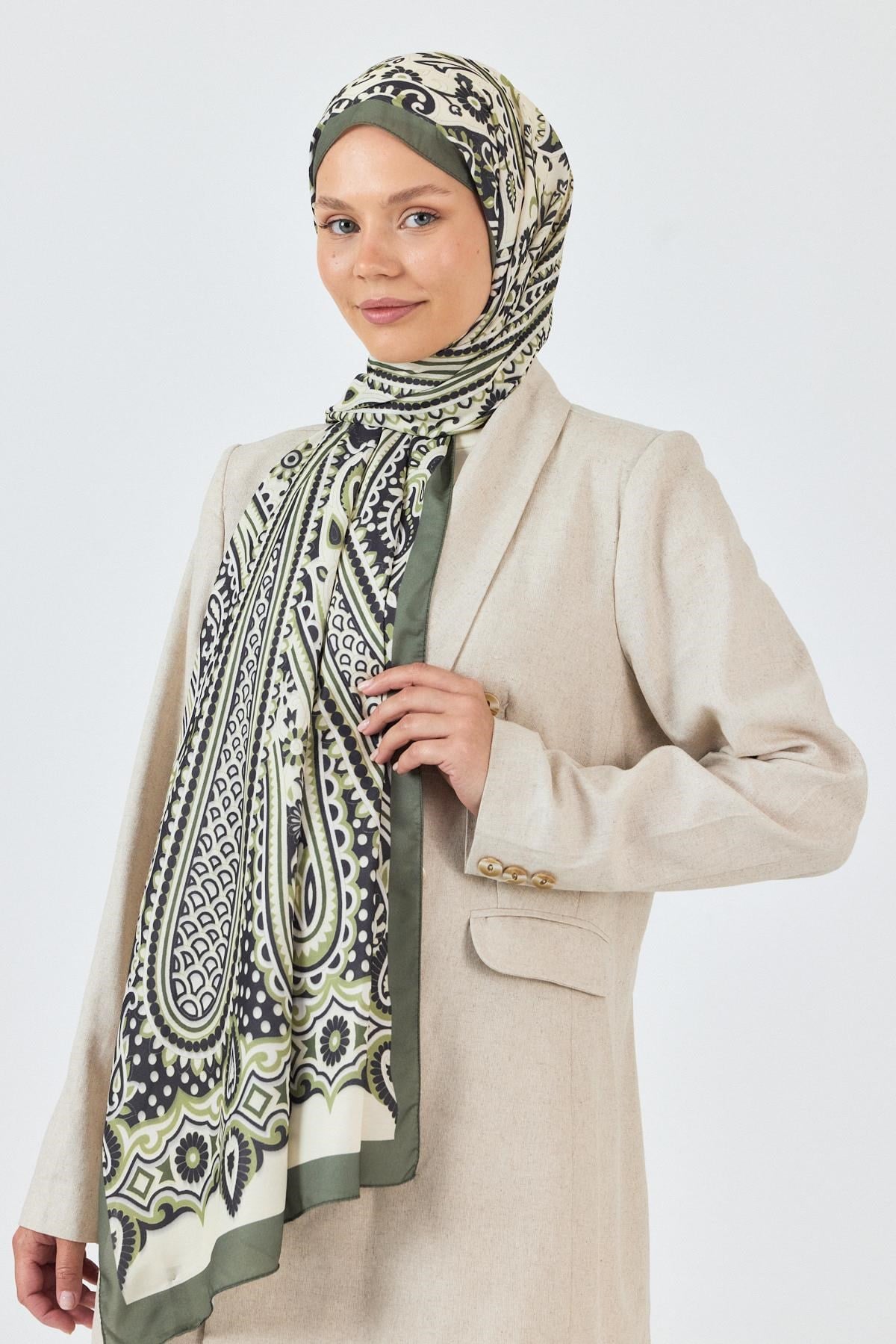 Haki-Siyah Retro Desenli Şal 5684