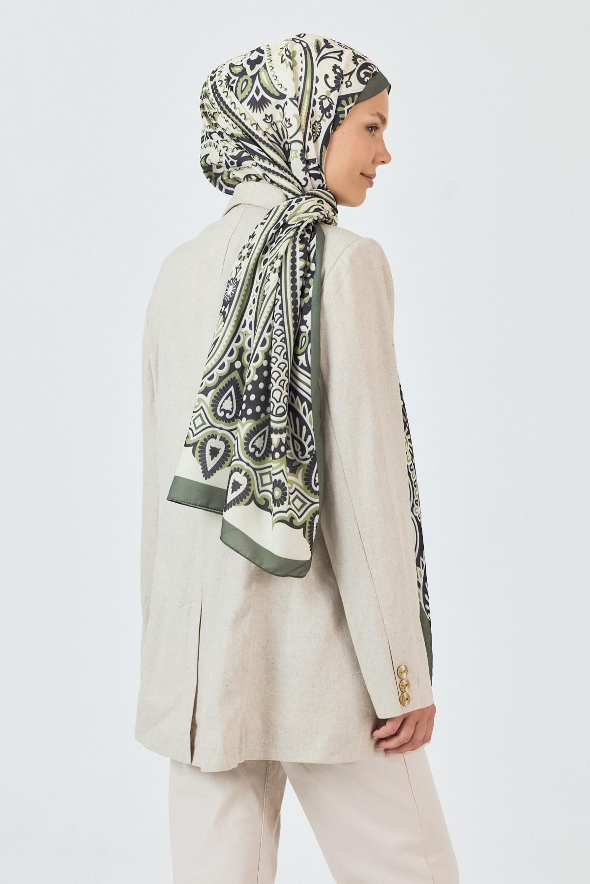 Haki-Siyah Retro Desenli Şal 5684