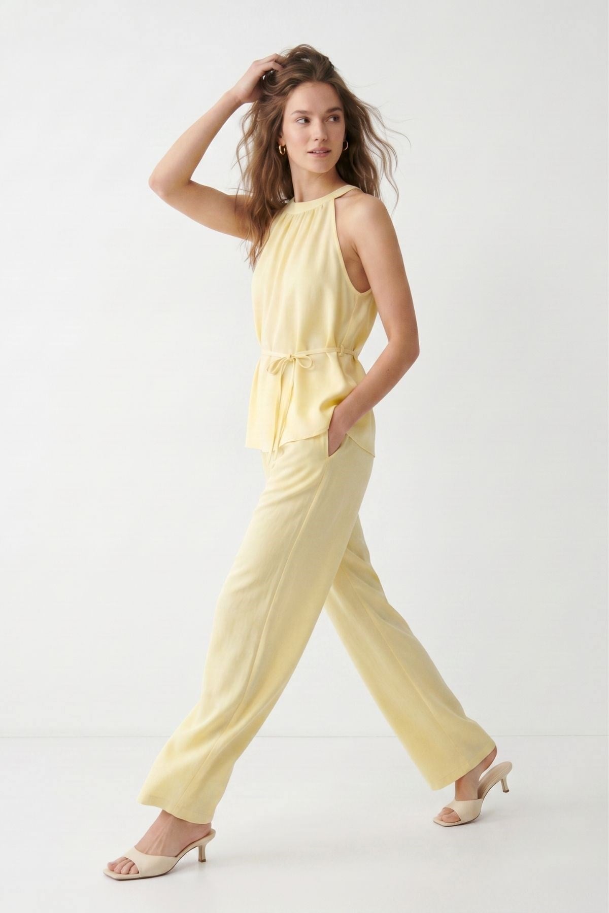 Kadın Alt-Üst Takım-Halter Yaka Bluz Geniş Paça Pantolon 7130 Sarı -rulem