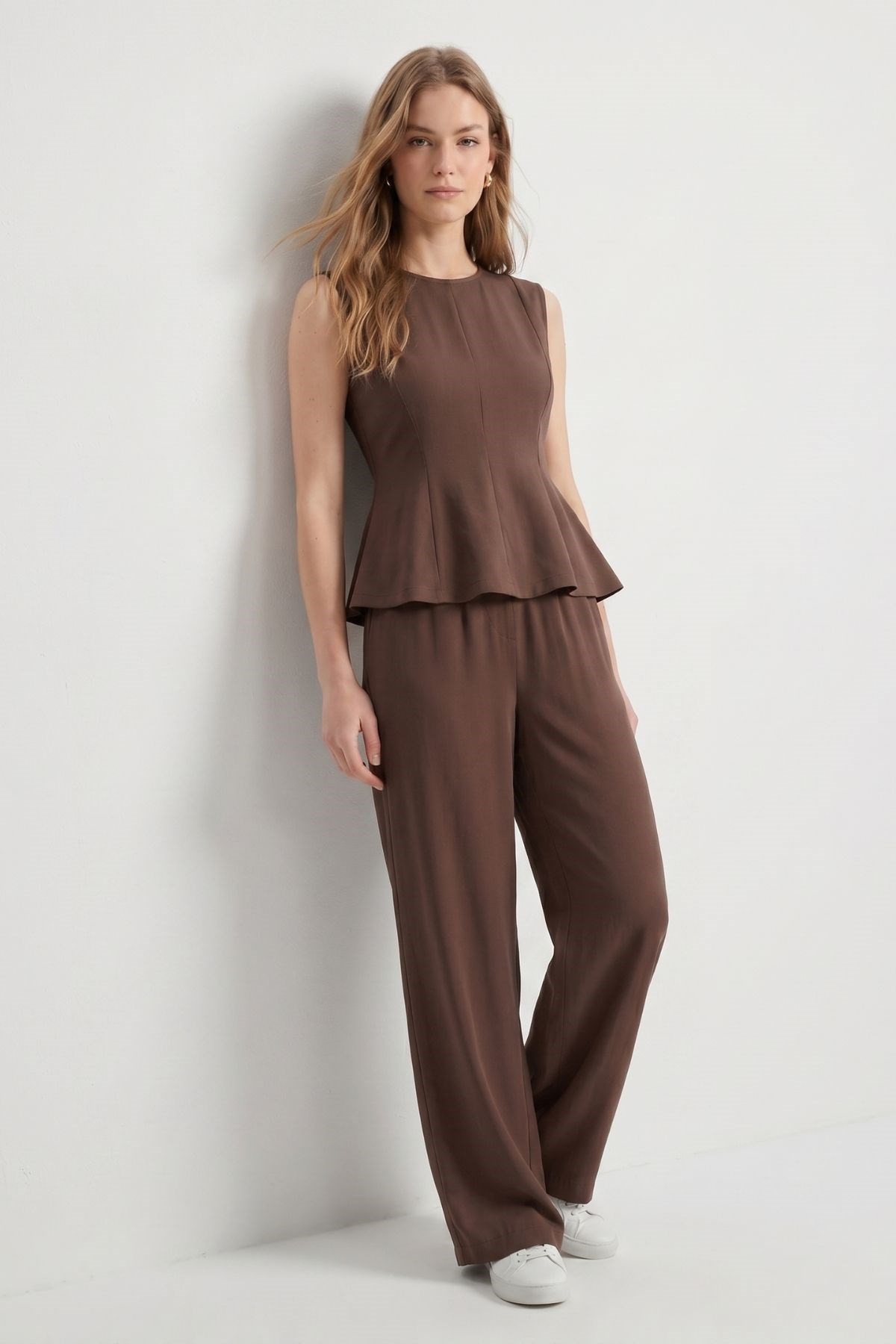 Kadın Alt-Üst Takım-Sıfır Kol Peplum Bluz Bol Paça Pantolon Takım 18007 Acı Kahve -rulem