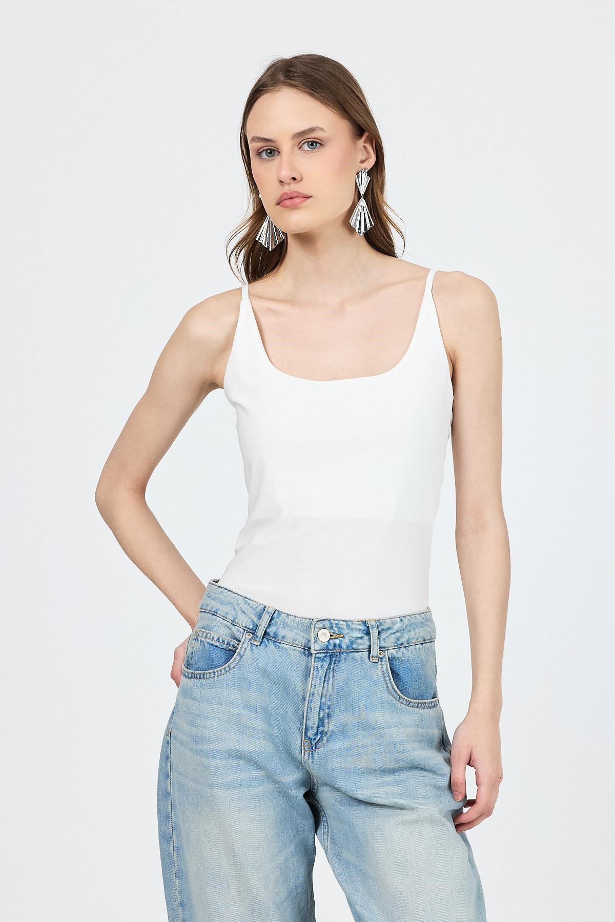 Kadın Atlet-Ekru İnce Askılı Çıtçıtlı BodySuit 13255-rulem