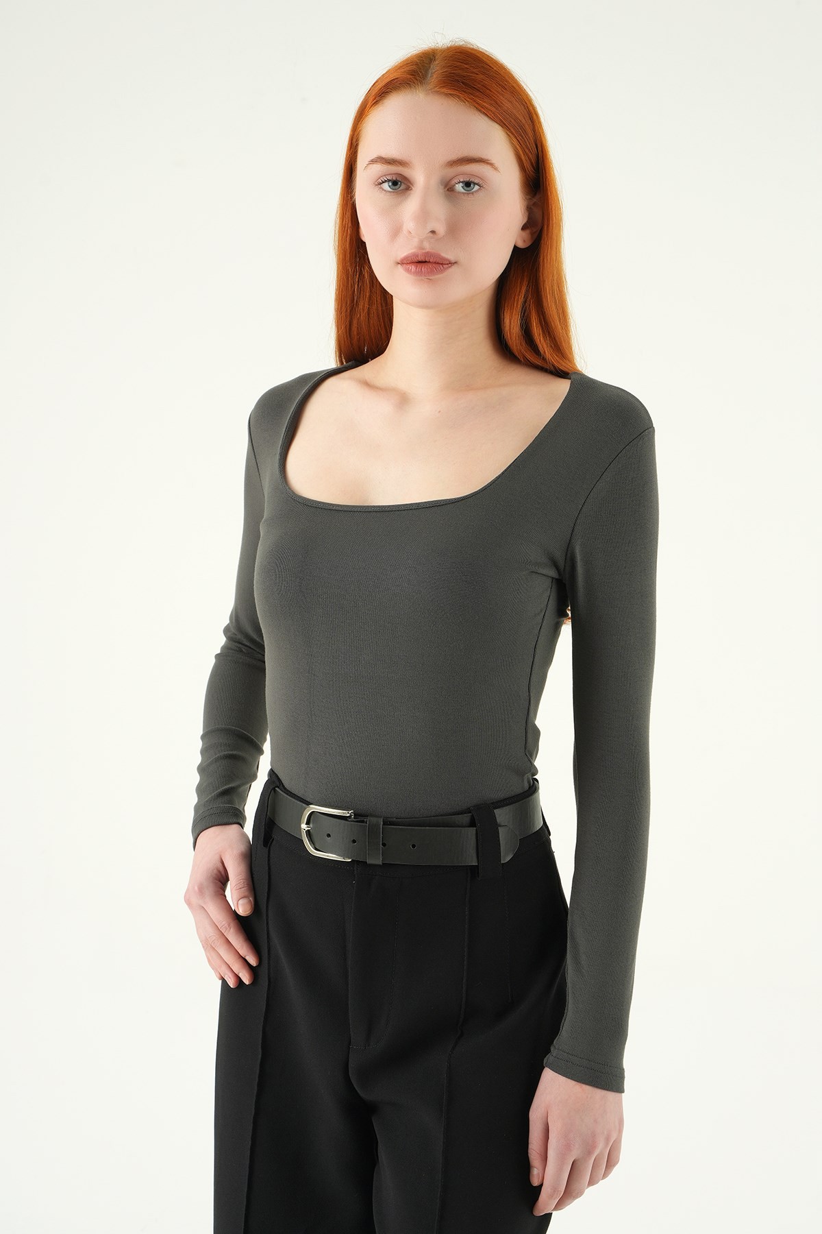 Kadın Body-Kare Yaka Badi 8267A Füme -rulem