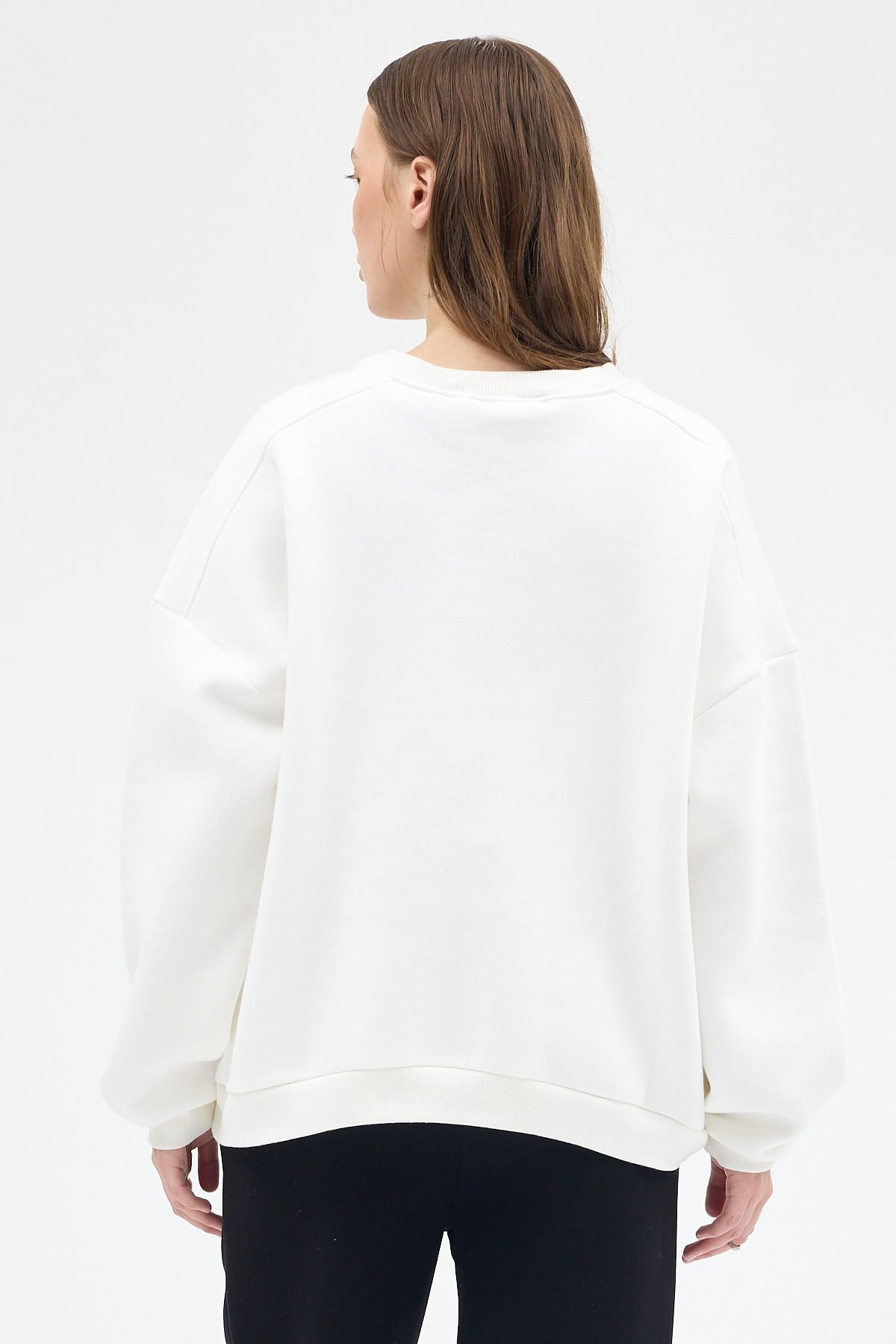 Kadın Pamuklu İçi Polarlı Oversize Yuvarlak Yakalı Ekru Sweatshirt 9152M