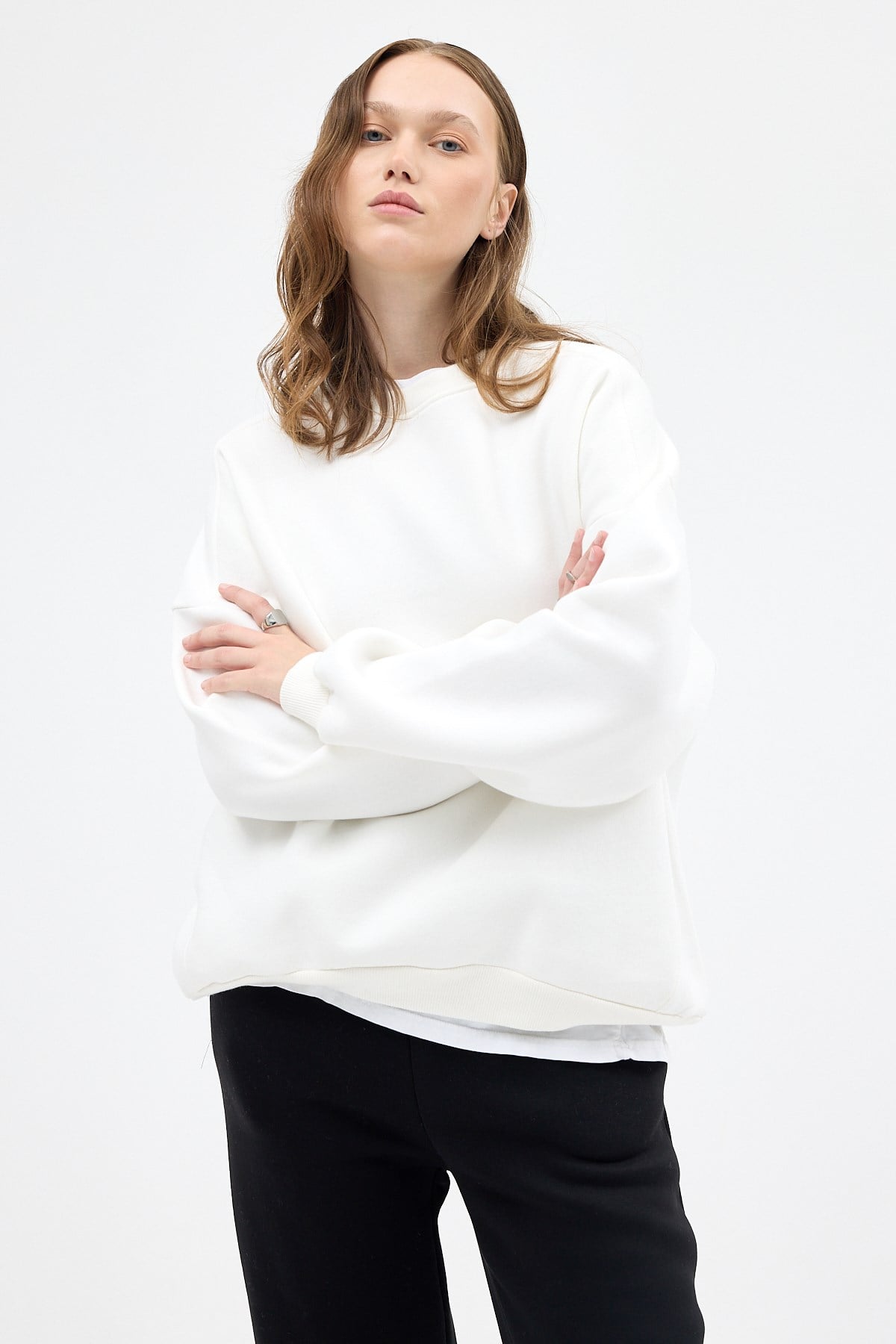 Kadın Pamuklu İçi Polarlı Oversize Yuvarlak Yakalı Ekru Sweatshirt 9152M