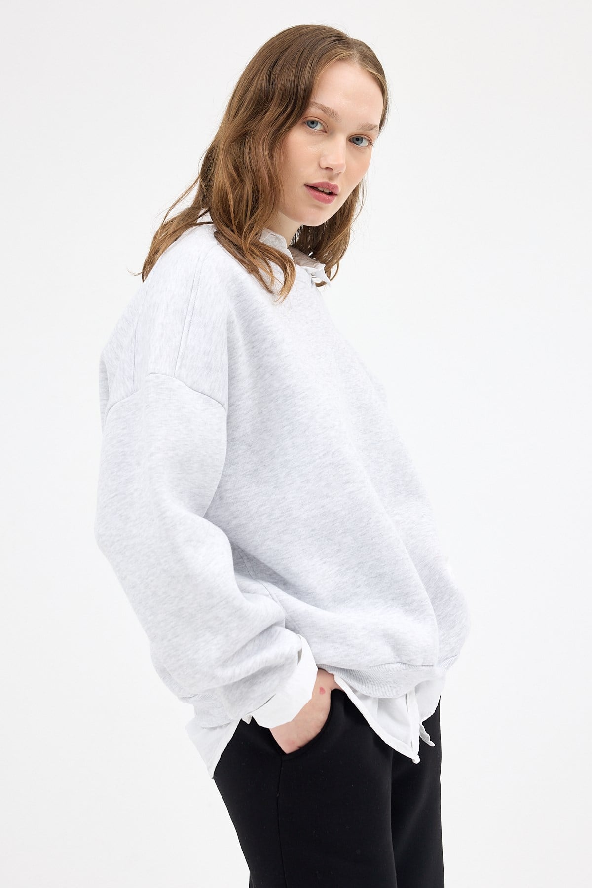 Kadın Pamuklu İçi Polarlı Oversize Yuvarlak Yakalı Karmelanj Sweatshirt 9152M
