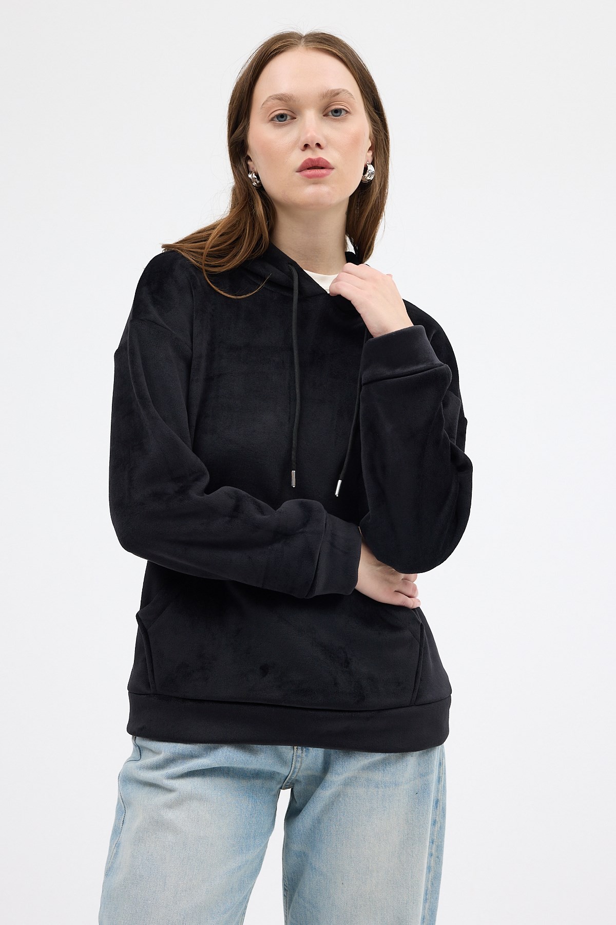 Kadın Sweatshirt-Siyah Kadın Peluş Kanguru Cepli Kapüşonlu Sweatshirt 3061A-rulem