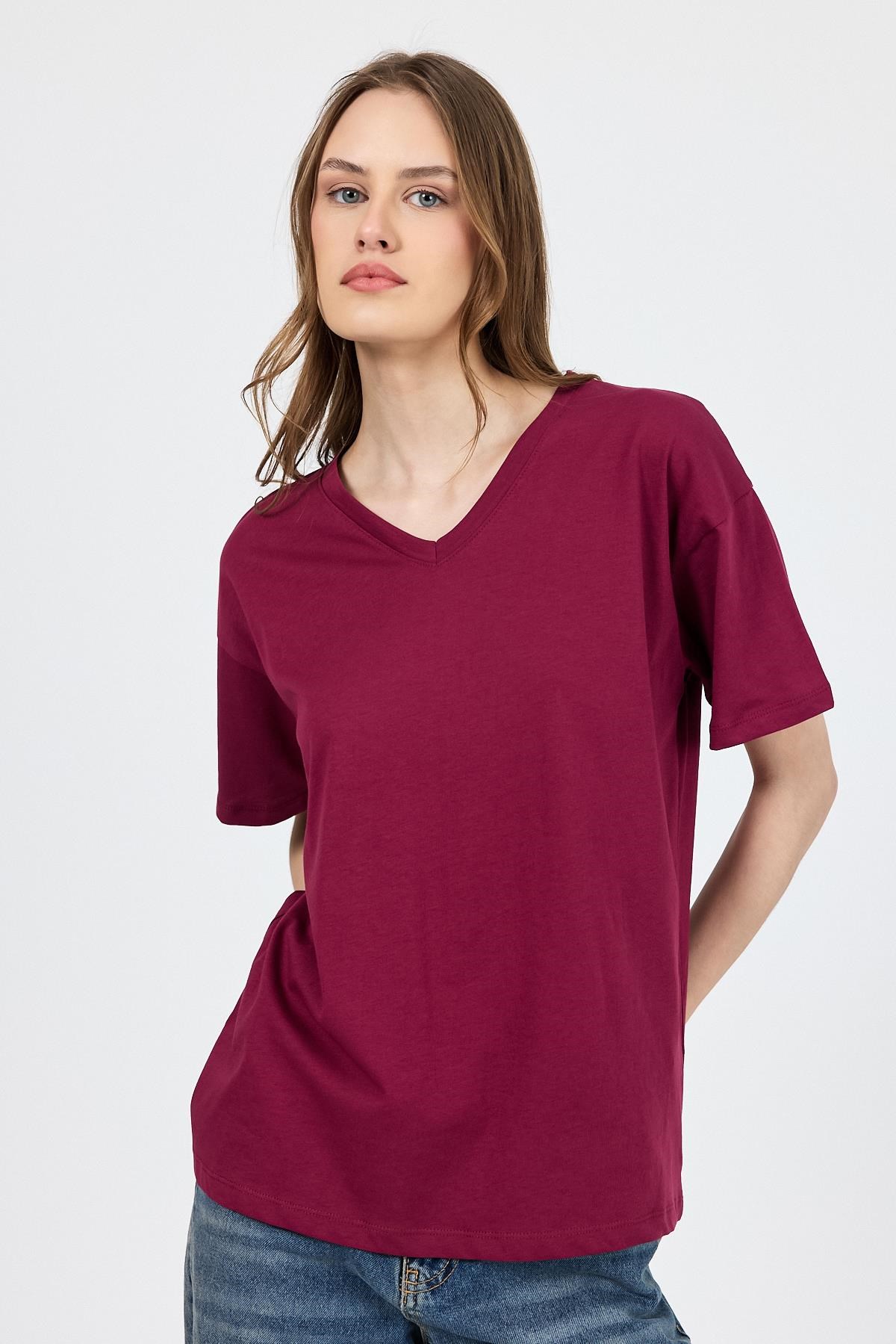 Kadın Tişört-Bordo V Yaka %100 Pamuk Comfort Fit Tişört 2143M-rulem