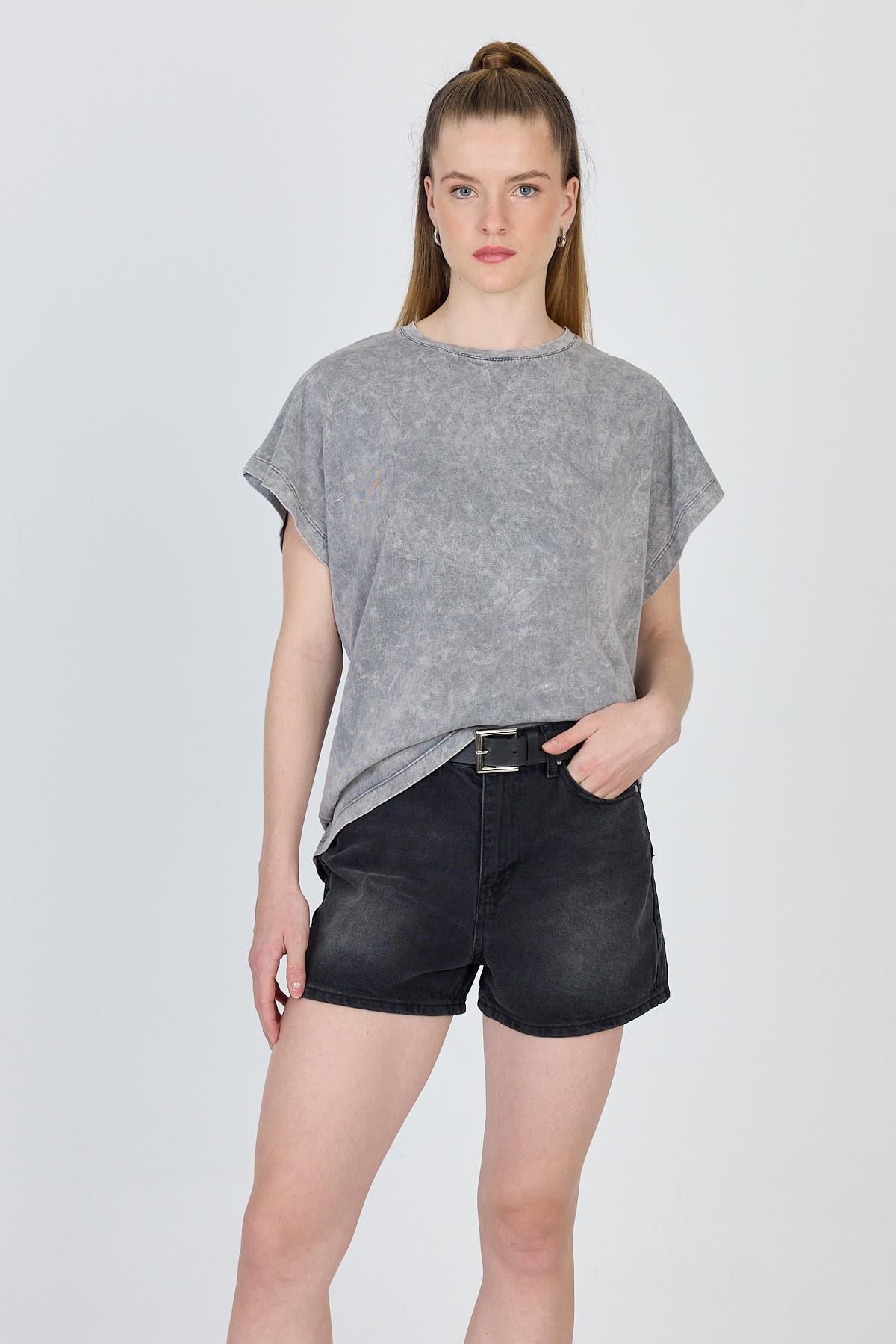 Kadın Tişört-Gri Yıkamalı Oversize Basic Tişört 253014-rulem