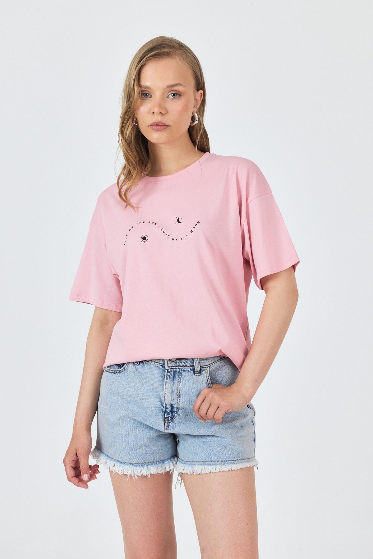Kadın Tişört-Pembe Yazı Baskılı Oversize Pamuklu Tişört 2150-32M-rulem