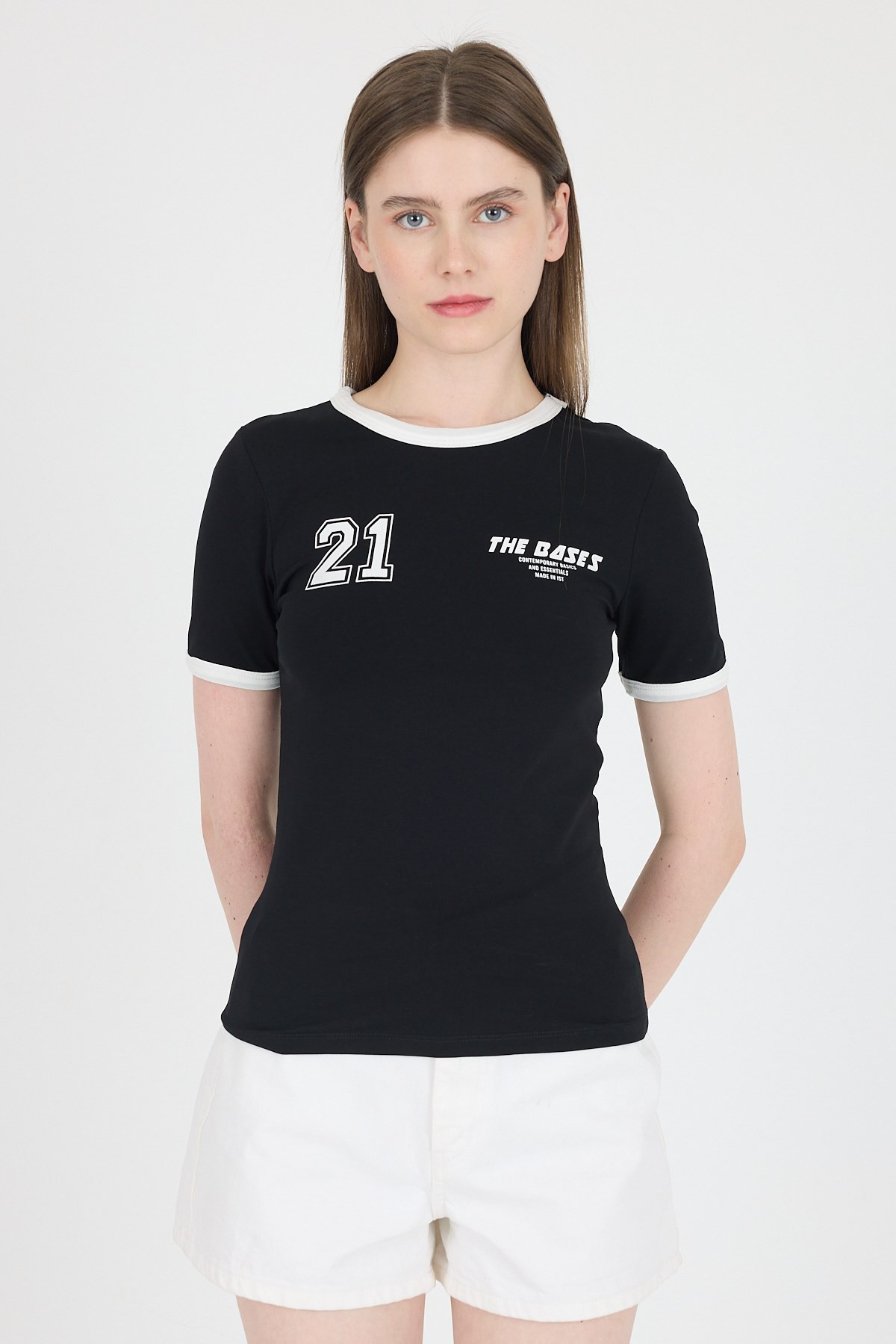 Kadın Tişört-Siyah Ribanalı Yazı Baskılı Slim Fit Tişört 5981-rulem