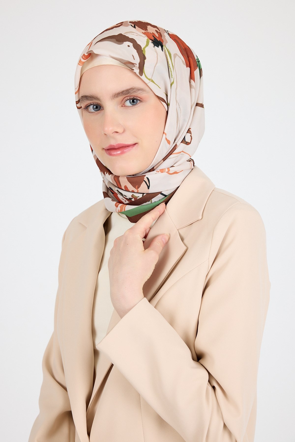 Kahve Çiçek Desenli Eşarp 5693