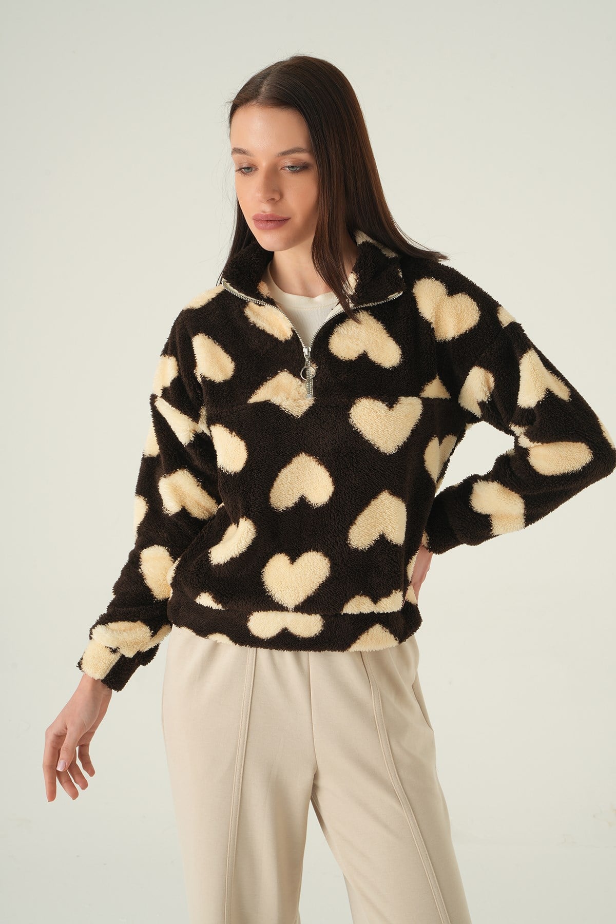 Kahve Kalpli Fermuarlı Sweat 3121A