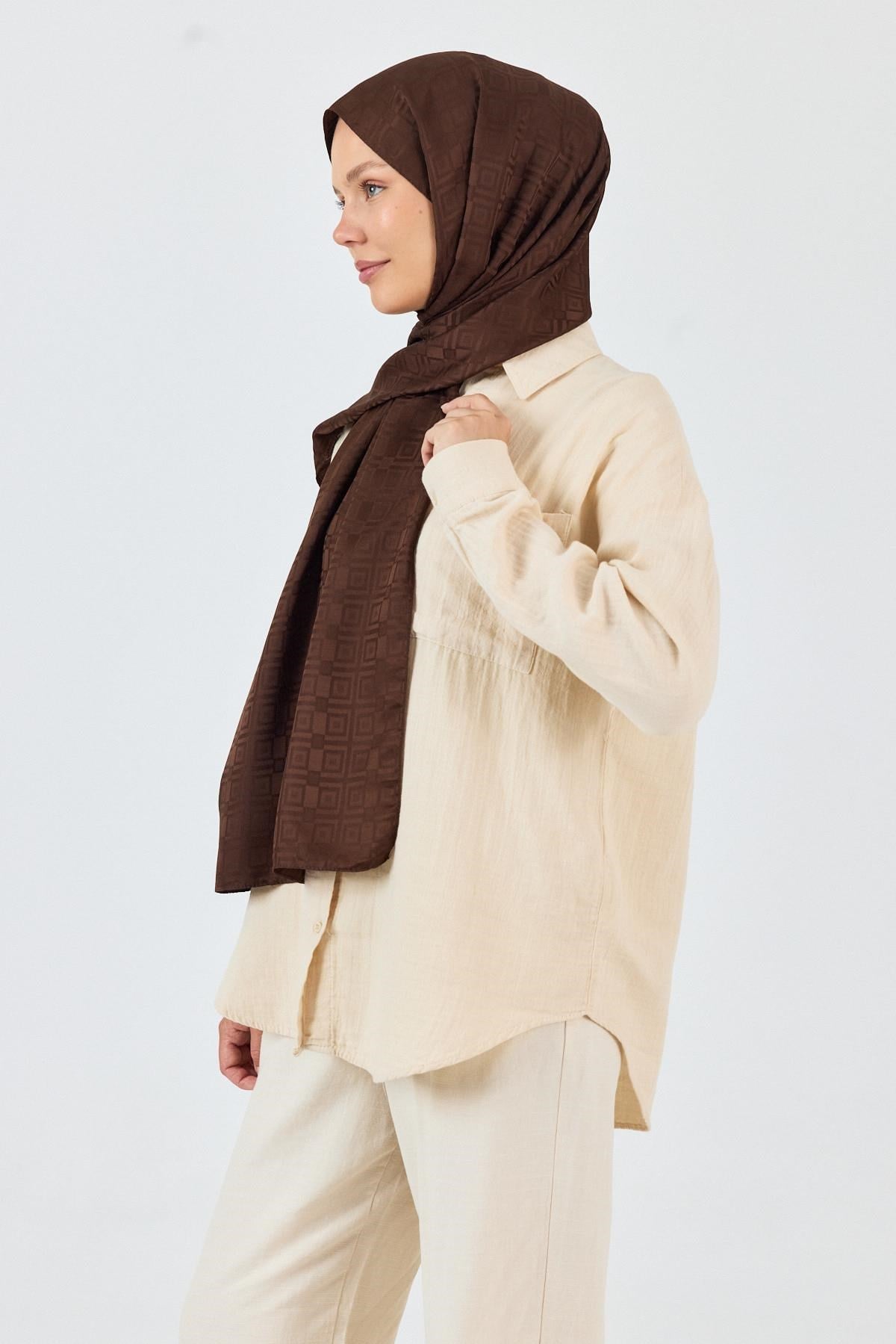 Kahve Kare Desen Jakar Şal 5692