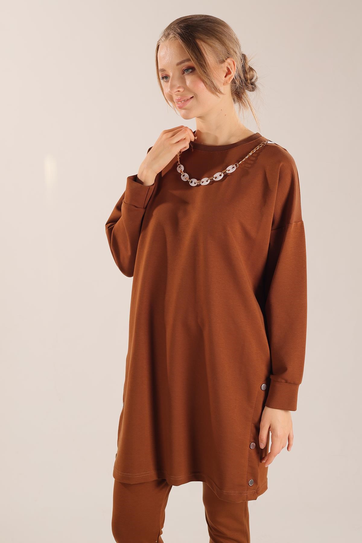 Kahve Kolyeli Çıtçıt Detay Sweat Takım 3479