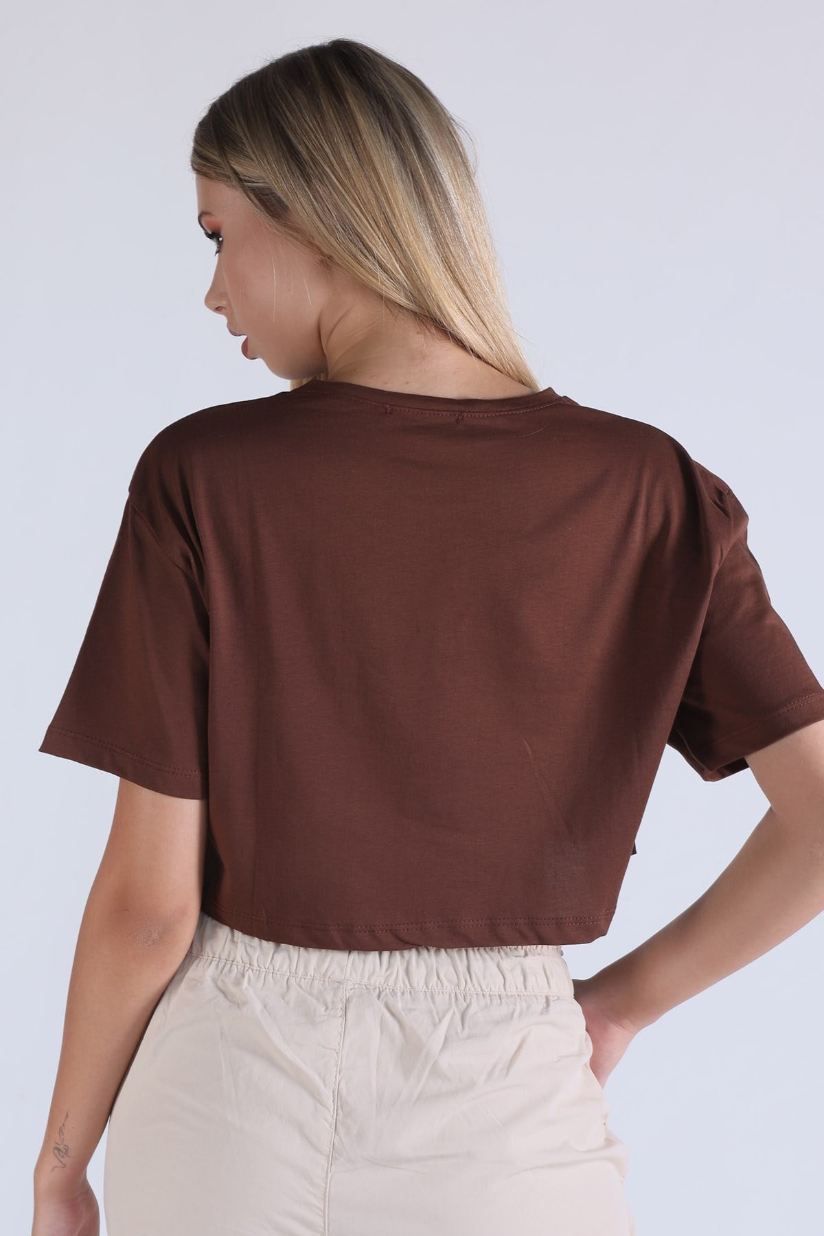 Kahve New Jersey Baskı Crop Tişört 5162