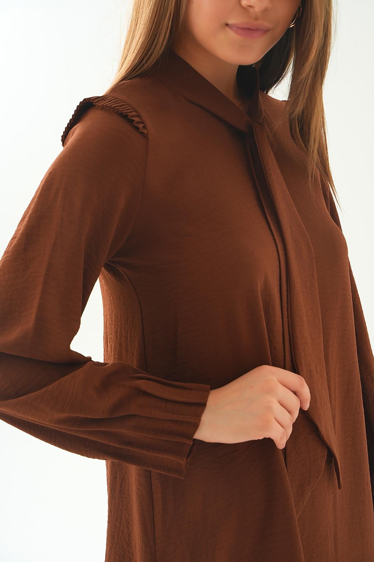 Kahve Omuz Fırfırlı Fiyonklu Tunik 6796A