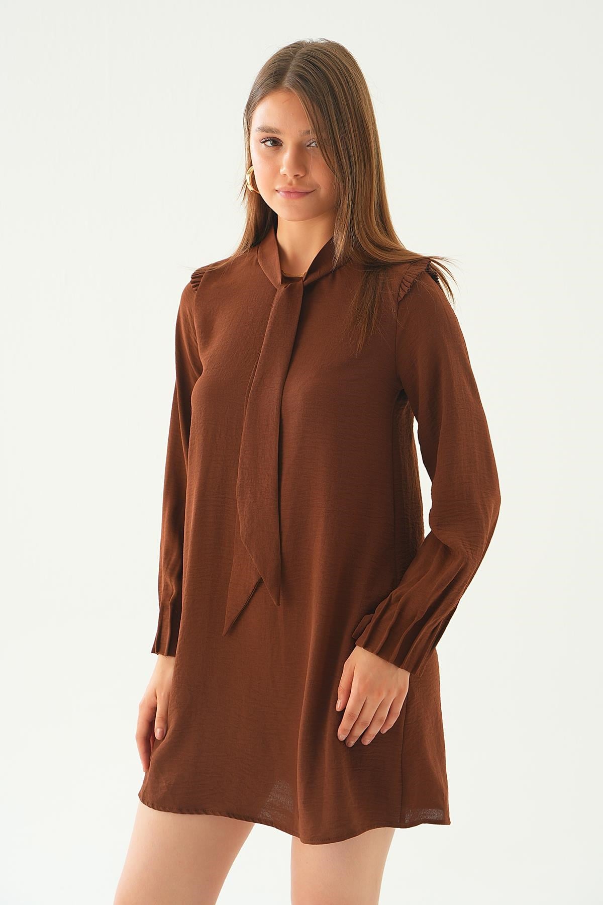 Kahve Omuz Fırfırlı Fiyonklu Tunik 6796A