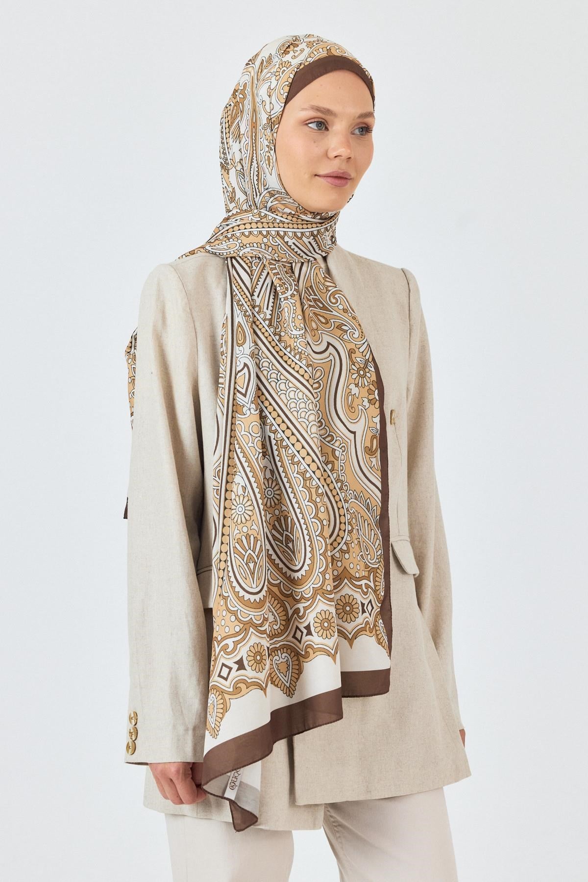 Kahve Retro Desenli Şal 5684