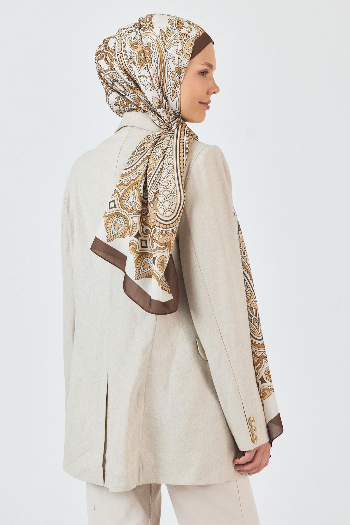 Kahve Retro Desenli Şal 5684