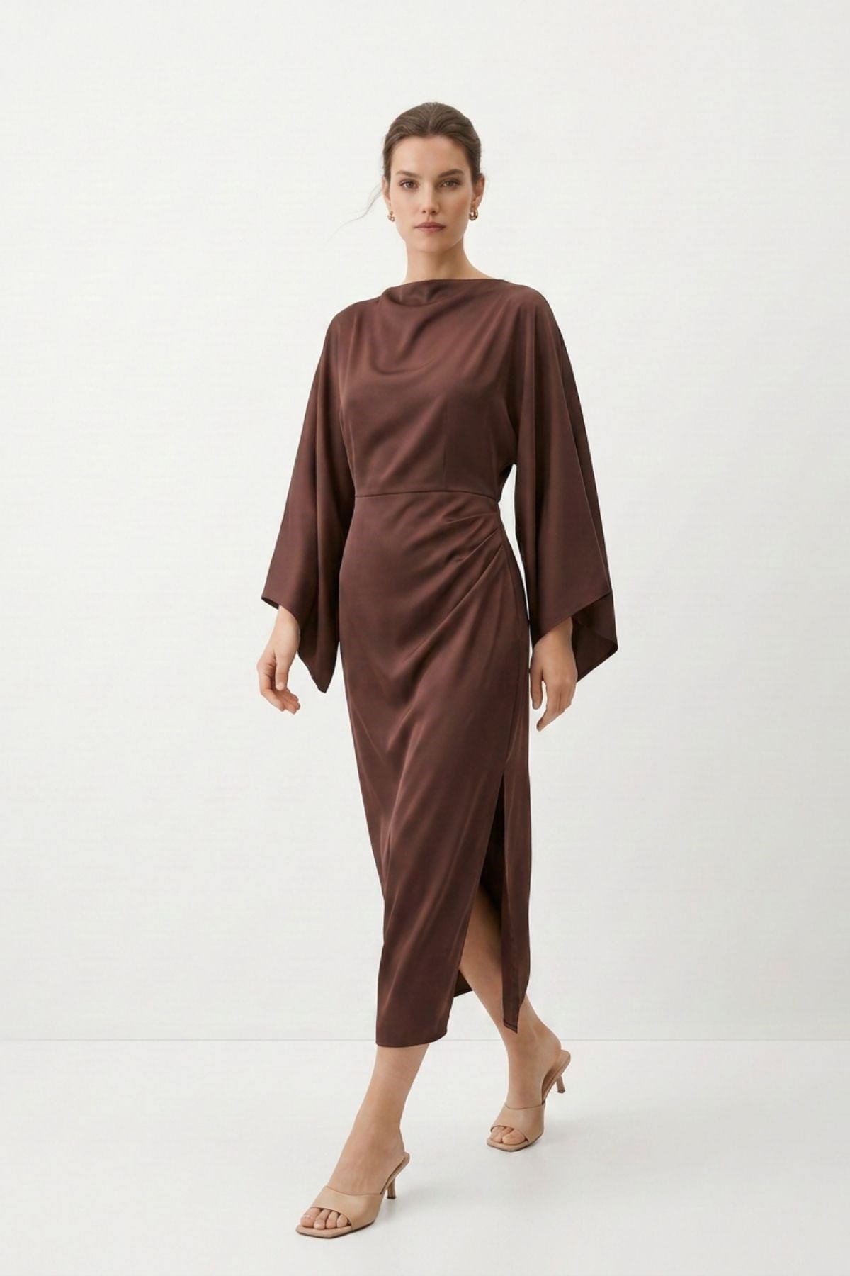 Kahve Yarasa Kol Yırtmaçlı Saten Midi Elbise 252767