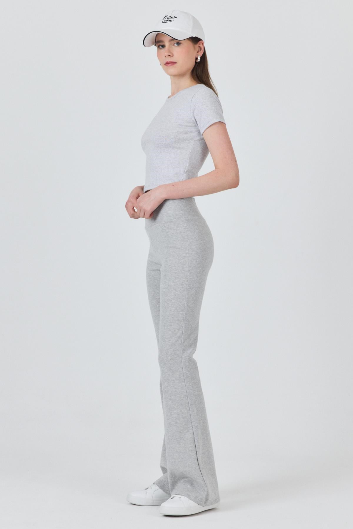 Karmelanj Slim Fit Bisiklet Yaka Crop Tişört 3058