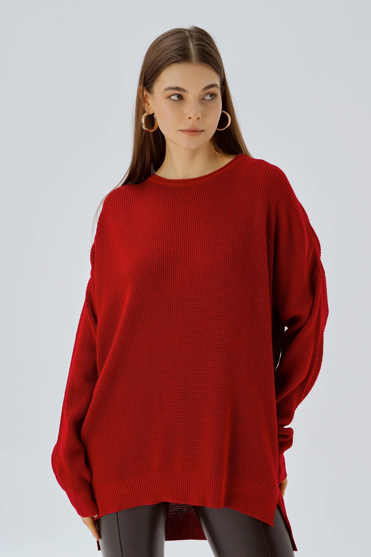 Kırmızı Bisiklet Yaka Yırtmaçlı Kazak 2210