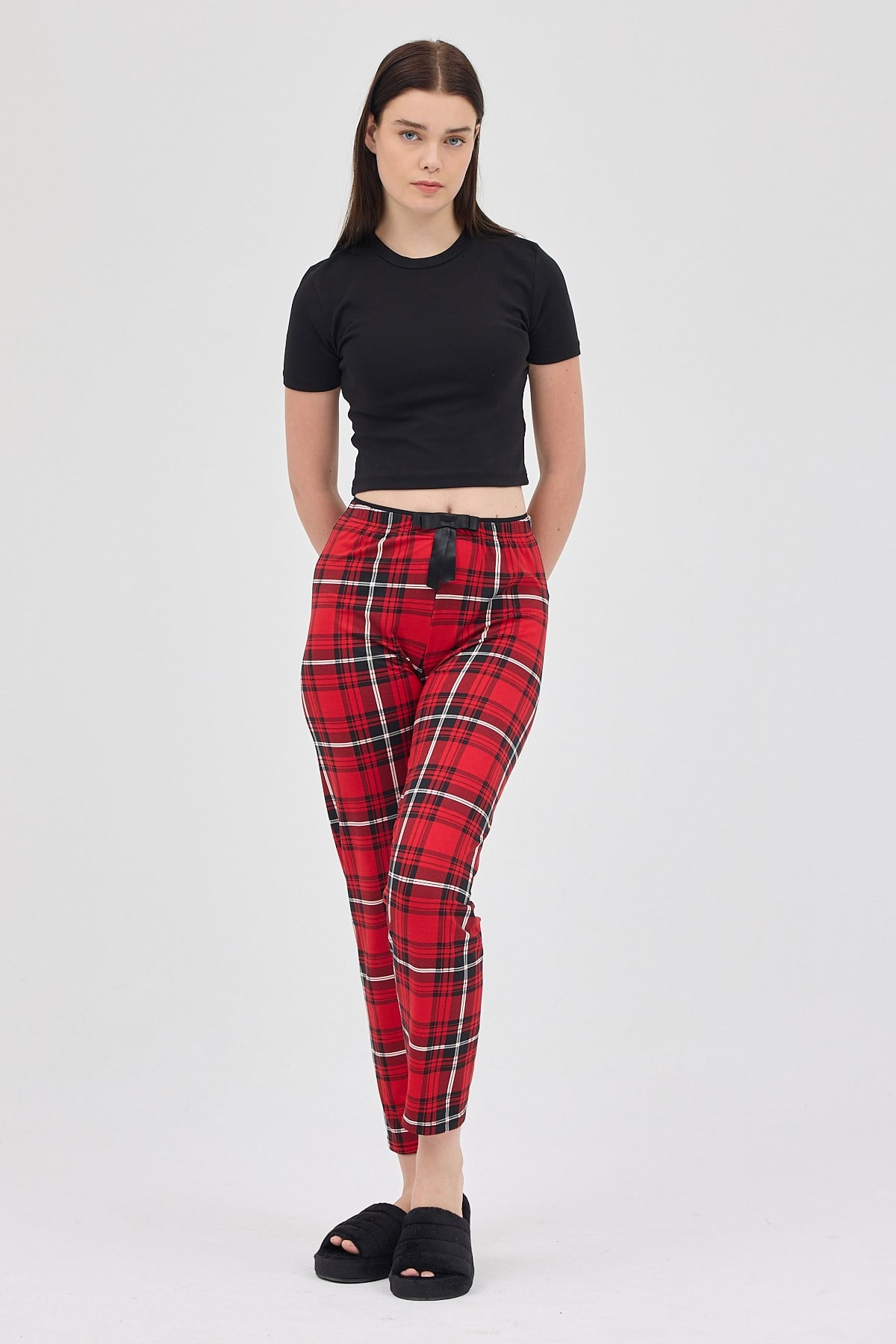 Kırmızı Desenli Kadın Pijama 4543