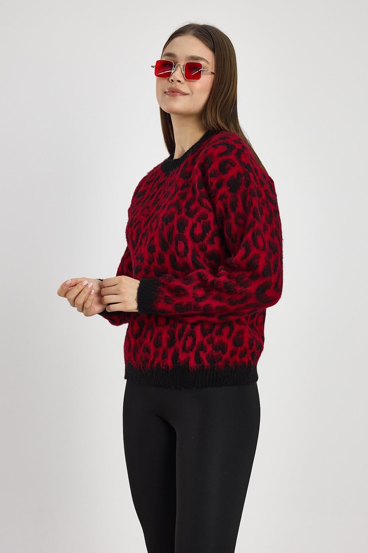 Kırmızı Leopar Desen Kazak 6702