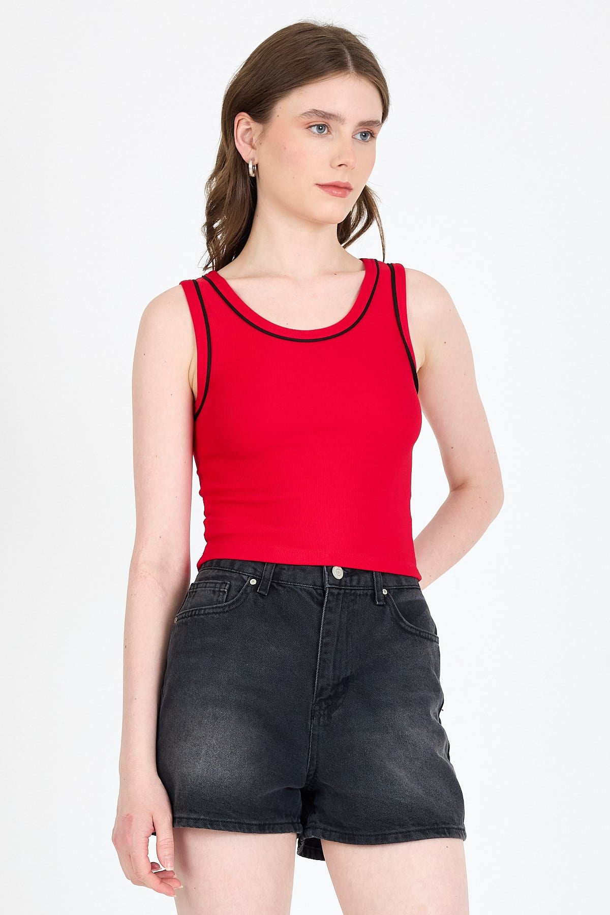 Kırmızı Şerit Detaylı Örme Crop Atlet 1049