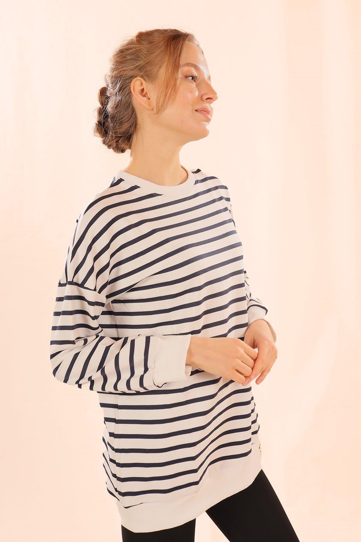 Laci Bisiklet Yaka Çizgili Sweat 6859