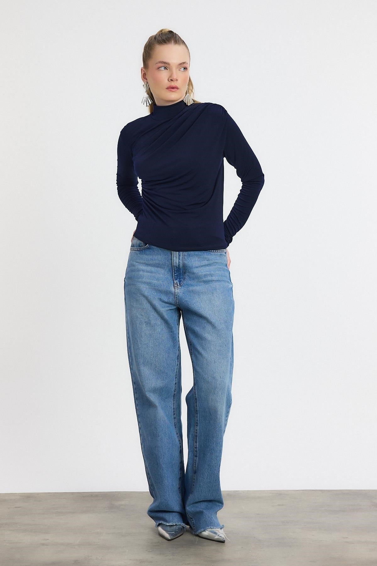 Laci Büzgü Detay Sandy Bluz 20059