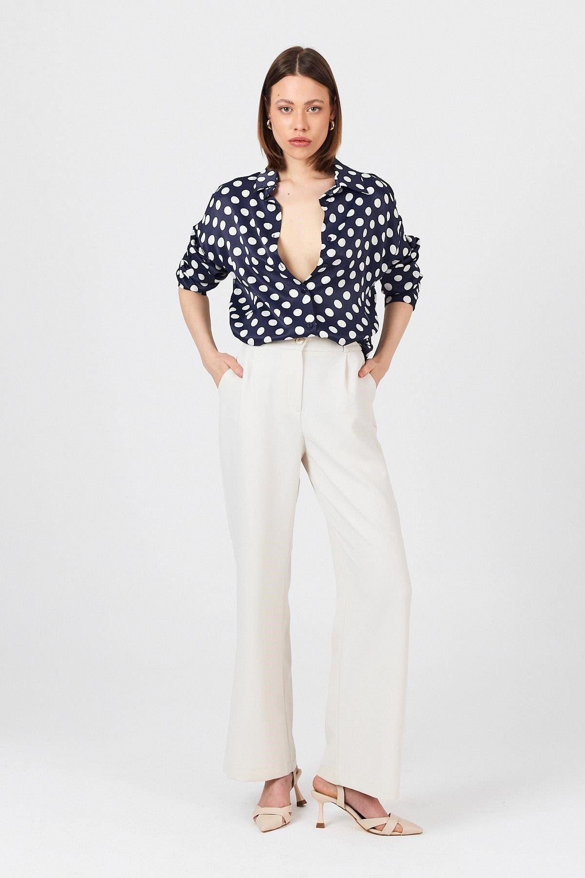Laci Puantiye Desen Oversize Saten Gömlek 9411