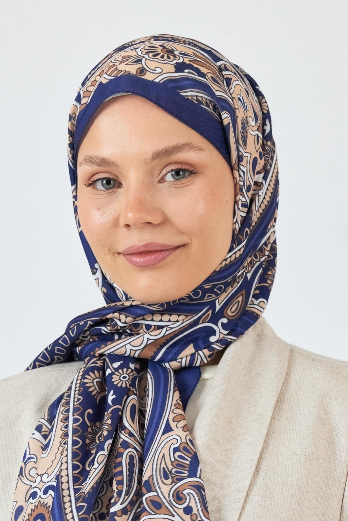 Laci Retro Desenli Şal 5684