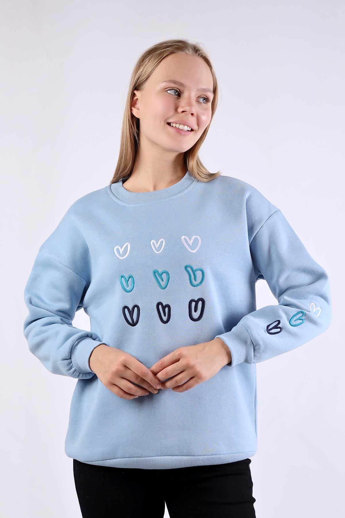 Mavi Bisiklet Yaka Kalp Nakışlı Sweat 9175M
