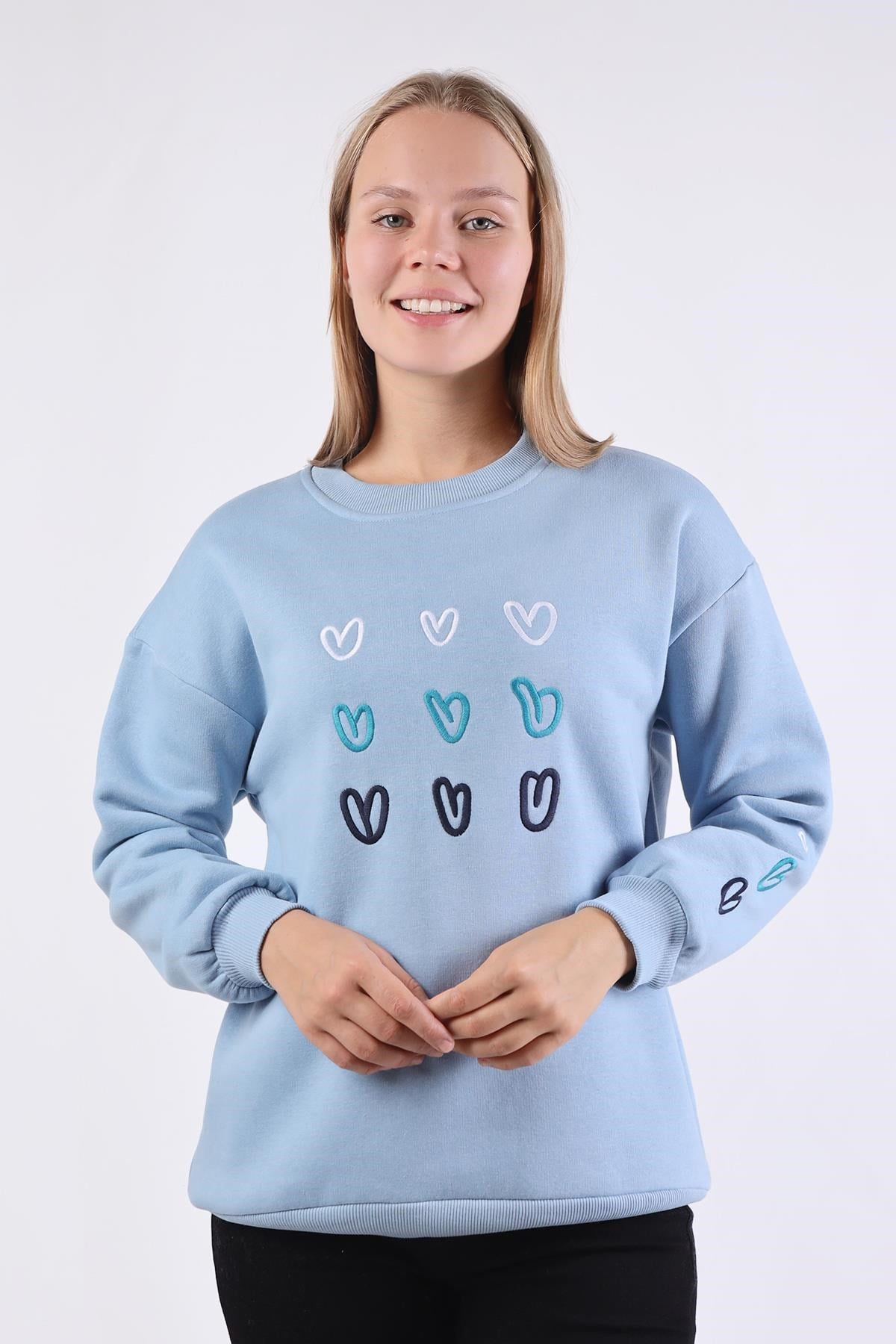 Mavi Bisiklet Yaka Kalp Nakışlı Sweat 9175M