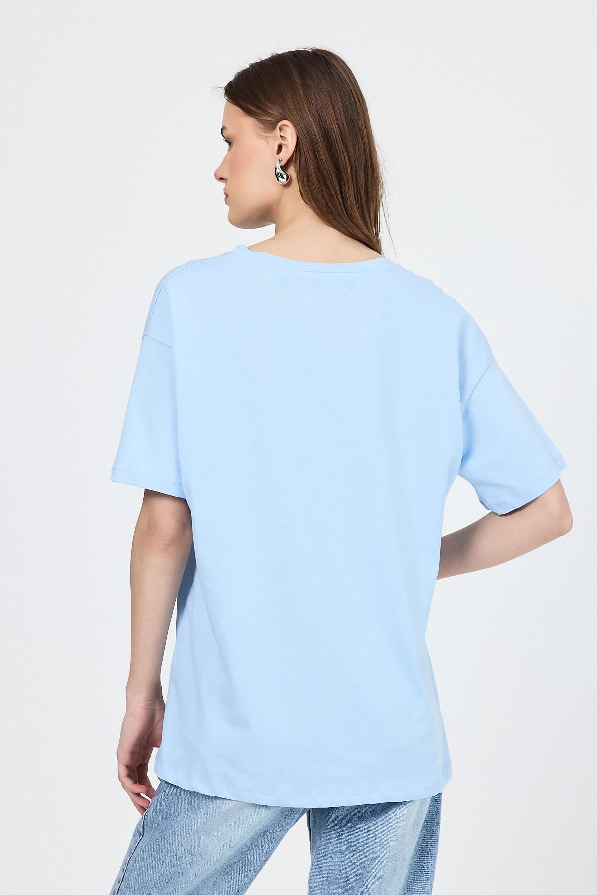 Mavi V Yaka %100 Pamuk Comfort Fit Tişört 2143M