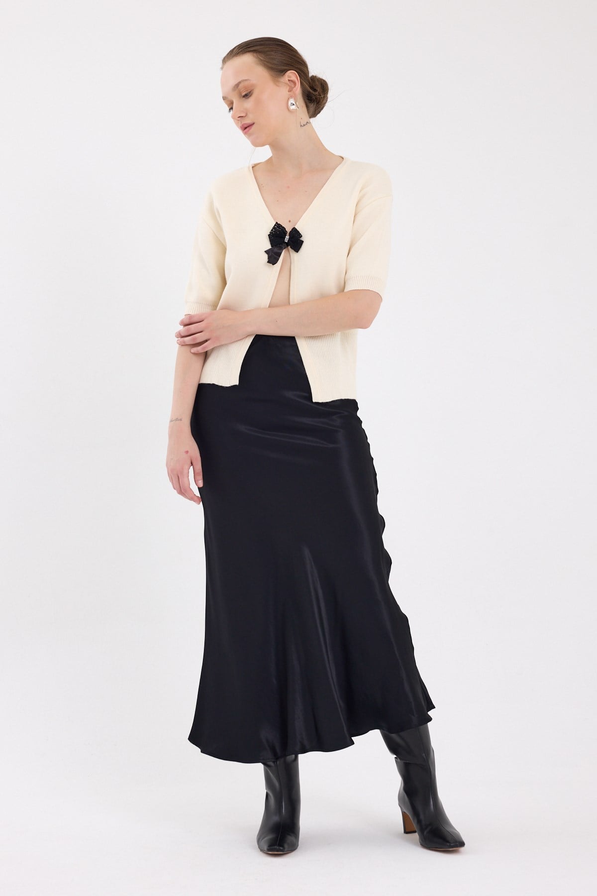 Natural Fiyonk Detaylı Crop Triko Kadın Bluz 2415
