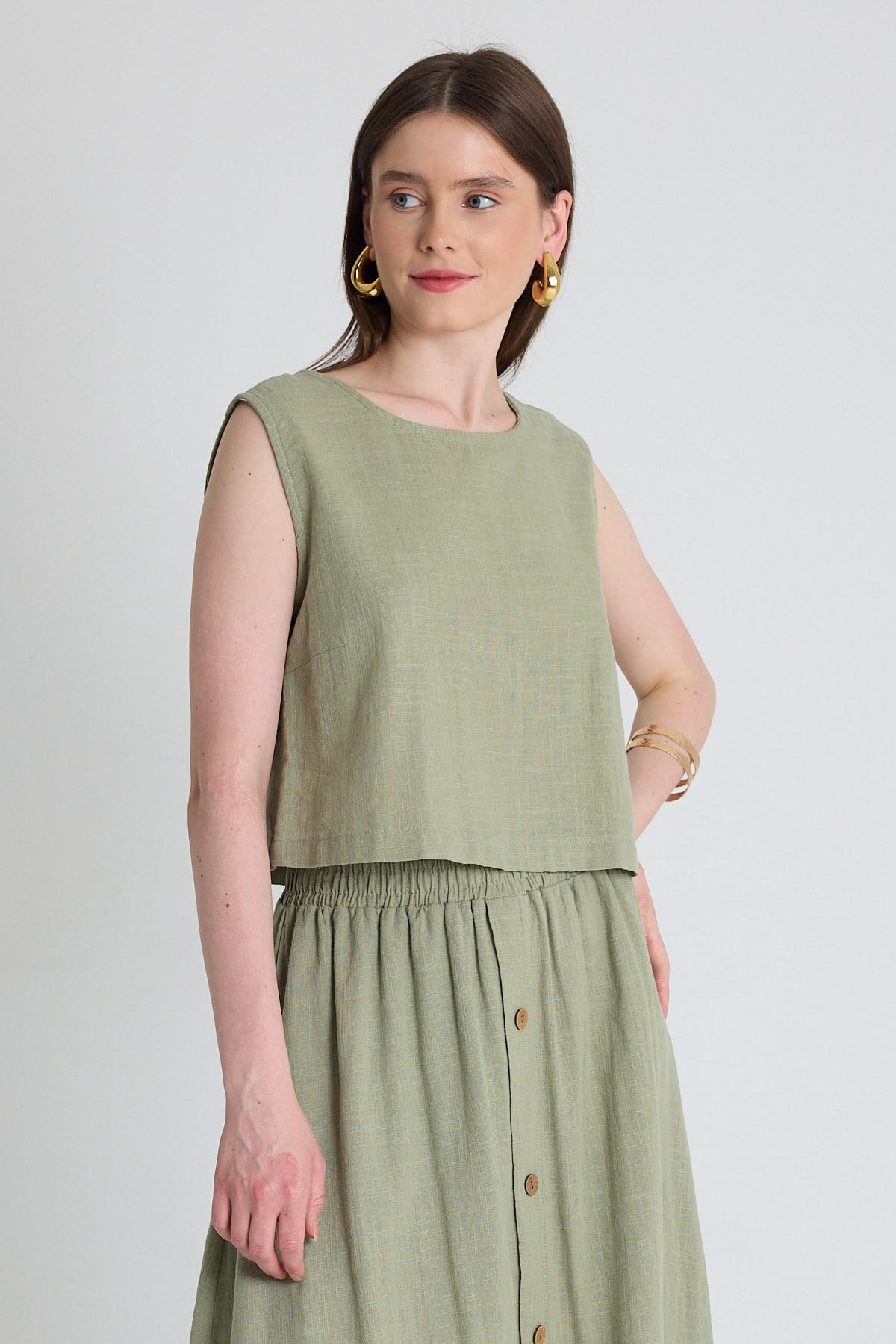 Olive Yeşili Keten Görünümlü %100 Pamuk Kolsuz Crop Bluz 3419-1