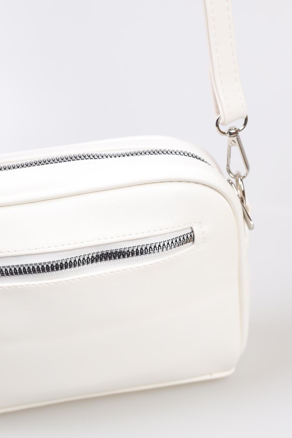 Oval Çapraz Çanta - 9049 Beyaz