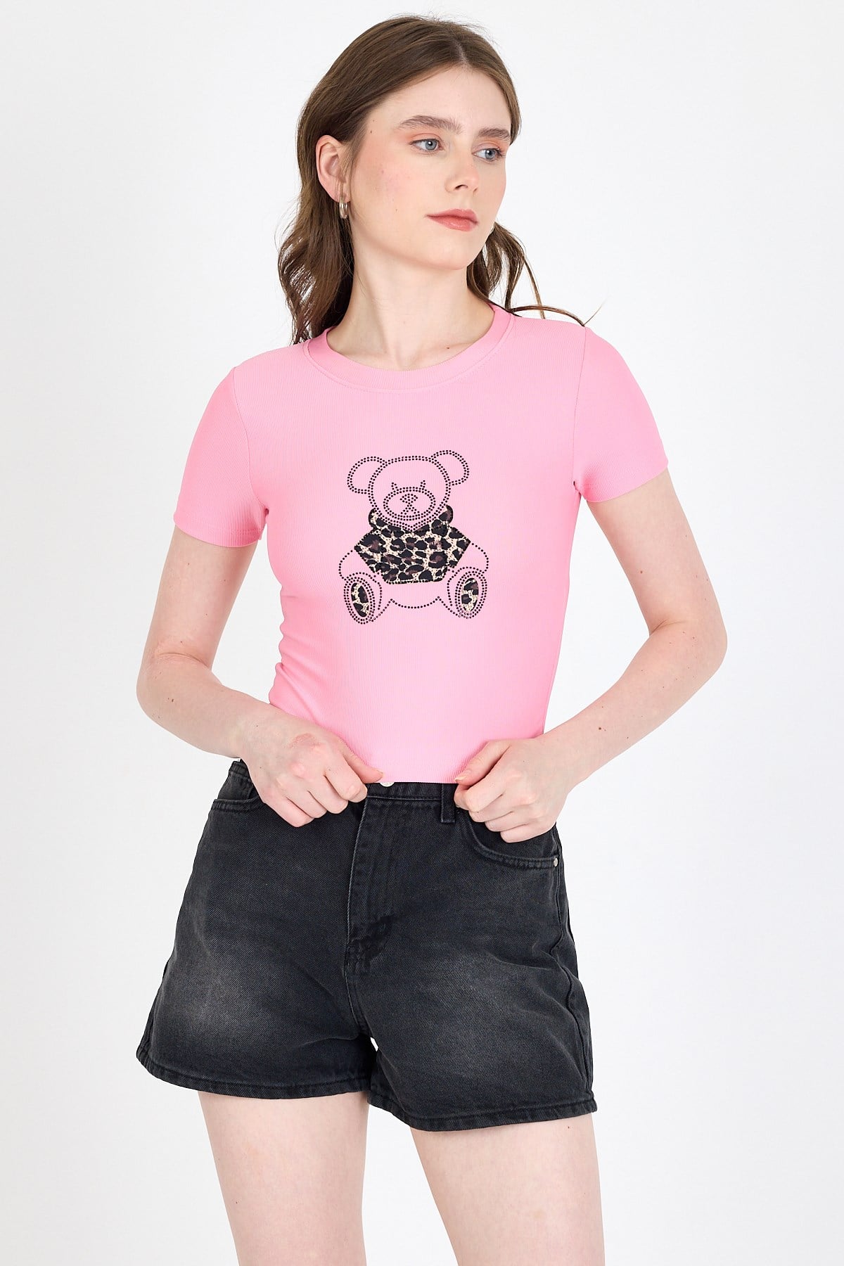 Pembe Ayıcık Baskılı Leopar Detaylı Slim Fit Crop Tişört 0549