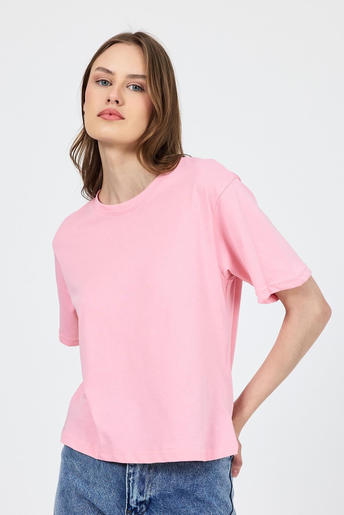 Pembe Bisiklet Yaka %100 Pamuk Relaxed Fit Tişört 2142M
